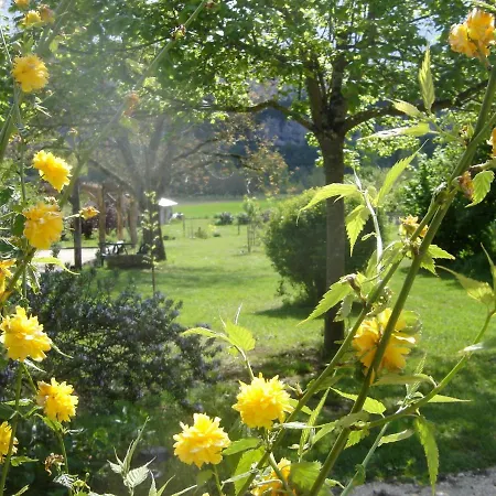 Gæstehus Paysannerie Des Versanes - Chambre Et Gite A La Ferme 3*