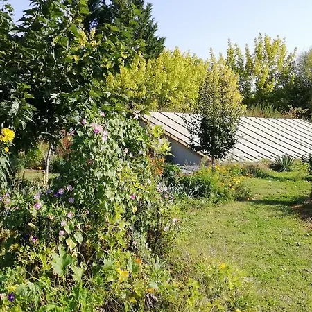 Paysannerie Des Versanes - Et à La Ferme Casa de hóspedes 3*