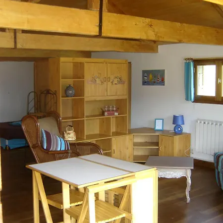 Paysannerie Des Versanes - Et A La Ferme 3* Tour-de-Faure