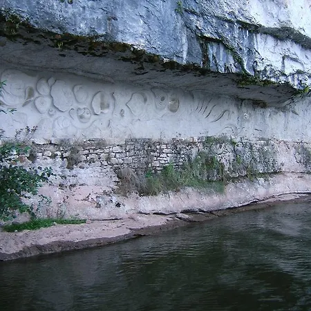 Paysannerie Des Versanes - Chambre Et Gite A La Ferme