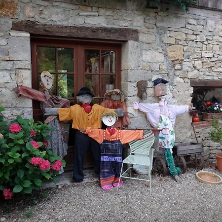 Paysannerie Des Versanes - Chambre Et Gite A La Ferme Tour-de-Faure